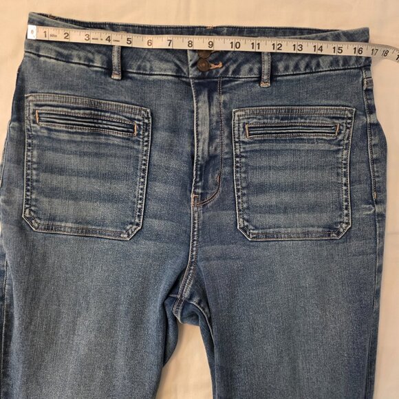 American Eagle Women's Curvy Super Hi-Rise, Next Level Stretch Flare Denim Jeans - Picture 4 of 8